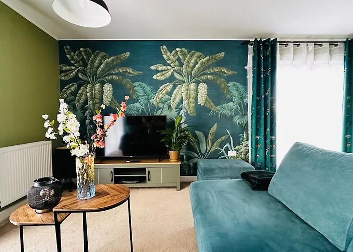 Cosy Apartment At The Marina