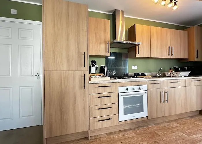 Cosy Apartment At The Marina